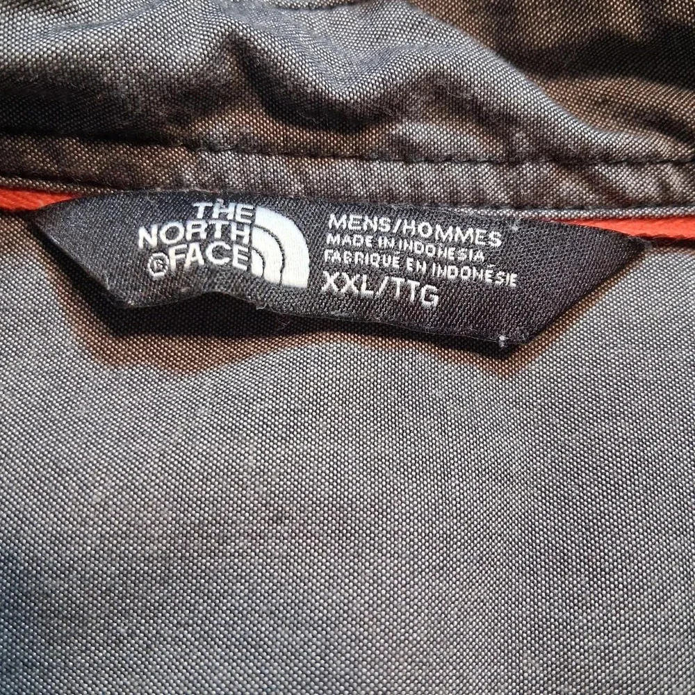Mens The North Face gray button-up shirt  workwear vibes utilitarian